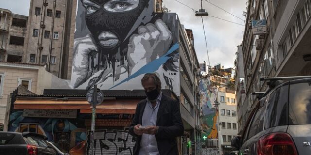 Κορονοϊός: 2152 νέα  κρούσματα στην Ελλάδα και ρεκόρ με 597 διασωληνωμένους