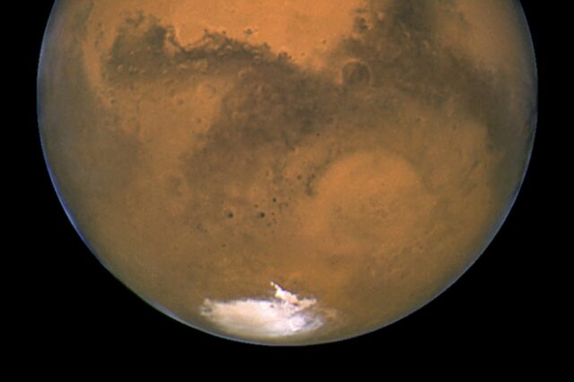 Πλανήτης Άρης: Ενδείξεις για έκρηξη ηφαιστείου αλλά και για αρχαία μεγα-πλημμύρα