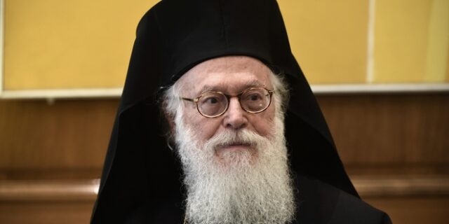 Θετικός στον κορονοϊό ο Αρχιεπίσκοπος Αλβανίας Αναστάσιος – Μεταφέρεται στην Αθήνα