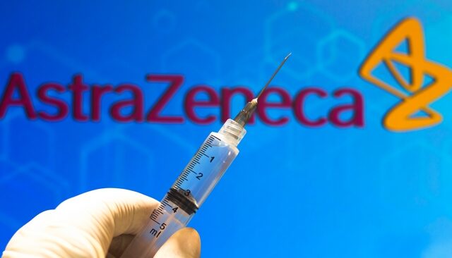 Εμβόλιο AstraZeneca: Ασφαλές και ιδιαίτερα αποτελεσματικό για τους ηλικιωμένους