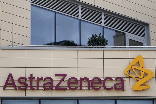 Θα συνεχιστούν οι επαφές της Κομισιόν με την AstraZeneca προς επίλυση των προβλημάτων