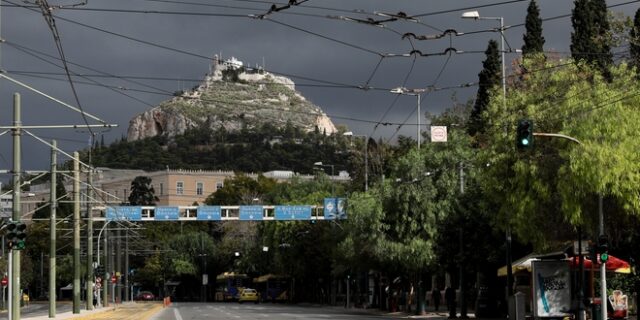 Ζωή σε Lockdown: Τήρηση των μέτρων και αγωνία για τα κρούσματα