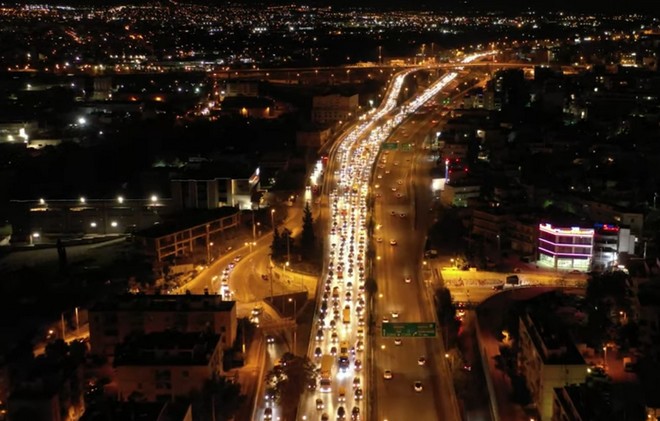 Athens Before Lockdown: Η ιστορική κίνηση στους δρόμους της Αττικής από ψηλά