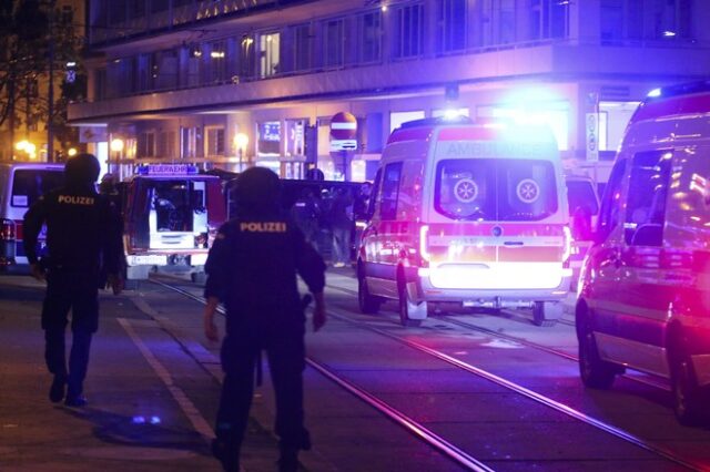 Επίθεση στη Βιέννη: Άνδρες τουρκικής καταγωγής βοήθησαν στη διάσωση τραυματία – Έπαινοι από Τσαβούσογλου
