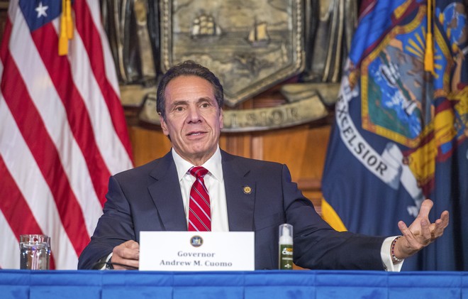 Νέα Υόρκη: Δεύτερη γυναίκα κατηγορεί τον κυβερνήτη για σεξουαλική παρενόχληση