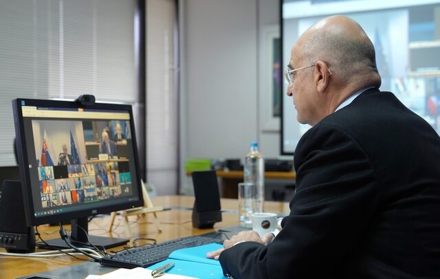 Τις έκνομες ενέργειες της τουρκίας έθεσε σε ΝΑΤΟ και ΣΕΥ ο Δένδιας