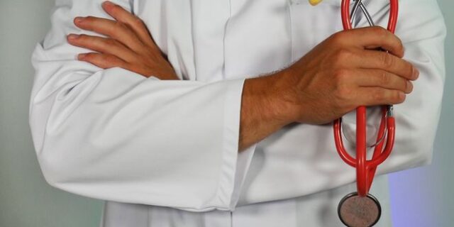 Περιεδρικά Συρίγγια: Ανώδυνη και μόνιμη λύση με τη χρήση της ελάχιστα επεμβατικής χειρουργικής