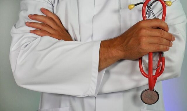 Περιεδρικά Συρίγγια: Ανώδυνη και μόνιμη λύση με τη χρήση της ελάχιστα επεμβατικής χειρουργικής