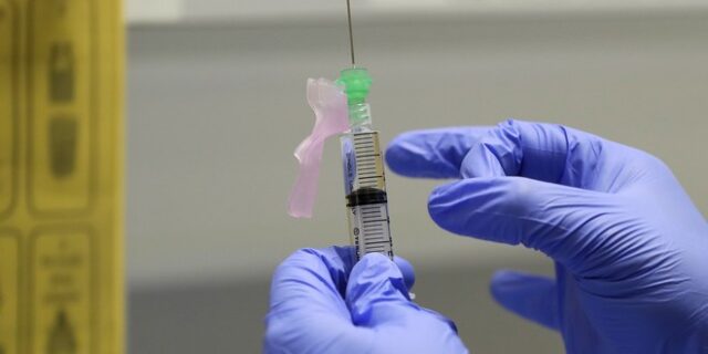 Εμβόλιο Οξφόρδης: Πώς το έφτιαξαν τόσο γρήγορα