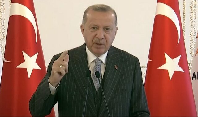 Προκλητικό σόου Ερντογάν στα κατεχόμενα με πικ νικ στα Βαρώσια: “Οι Τουρκοκύπριοι ήταν τα θύματα”