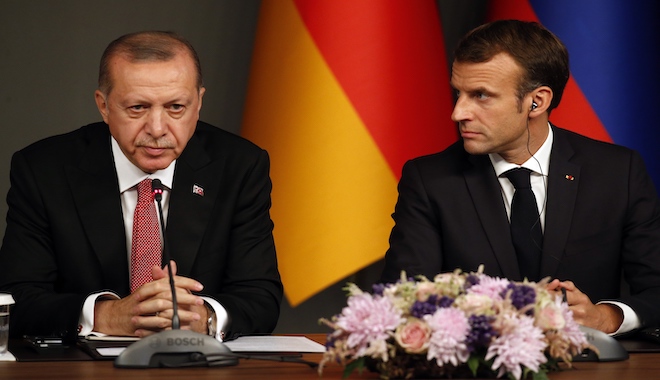 Μακρόν: κατηγορεί Τουρκία και Ρωσία ότι τροφοδοτούν μια αντιγαλλική εκστρατεία στην Αφρική