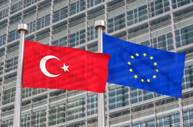 Το Ευρωπαϊκό Κοινοβούλιο υπερψήφισε την αυστηρή επιβολή κυρώσεων στην Τουρκία