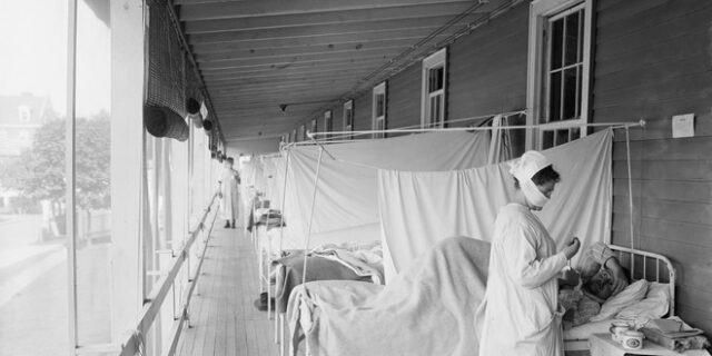 Πέντε σκληρά μαθήματα από τις πανδημίες του παρελθόντος