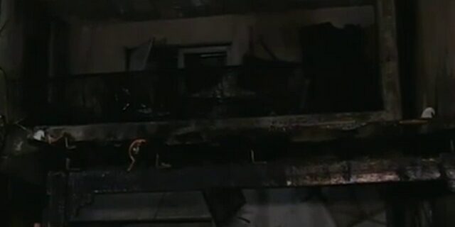 Φωτιά σε διώροφο στο Αιγάλεω: Απομακρύνθηκαν δύο ηλικιώμενοι