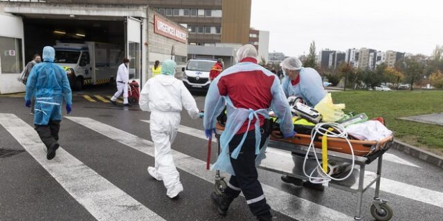 Γαλλία: Εξαιτίας του κορονοϊού ένας στους τέσσερις θανάτους
