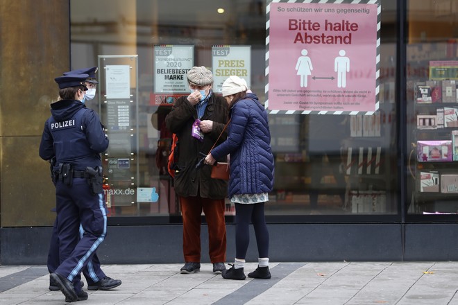 Κορονοϊός – Γερμανία: Πάνω από 800.000 κρούσματα και 12.500 θάνατοι – Προς νέα μέτρα