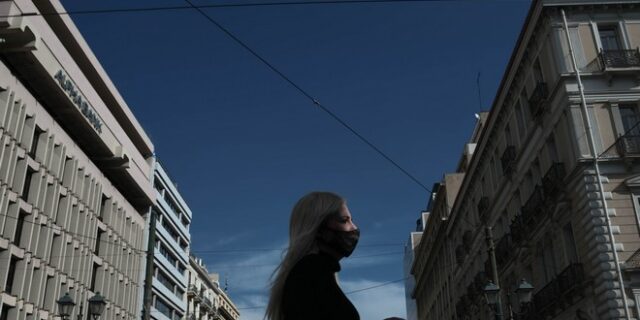 Το ιικό φορτίο και όχι ο βήχας, καθοριστικός παράγοντας για τη μετάδοση του κορονοϊού