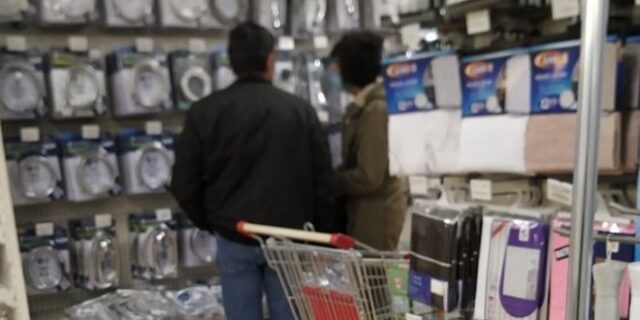 Κατερίνη: Δύο εμπορικά καταστήματα άνοιξαν κανονικά, παρά το lockdown