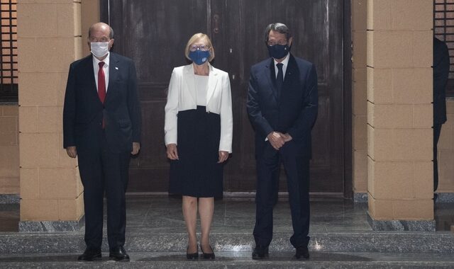 Ολοκληρώθηκε η συνάντηση Αναστασιάδη – Τατάρ: Θετικό κλίμα για πενταμερή συνάντηση