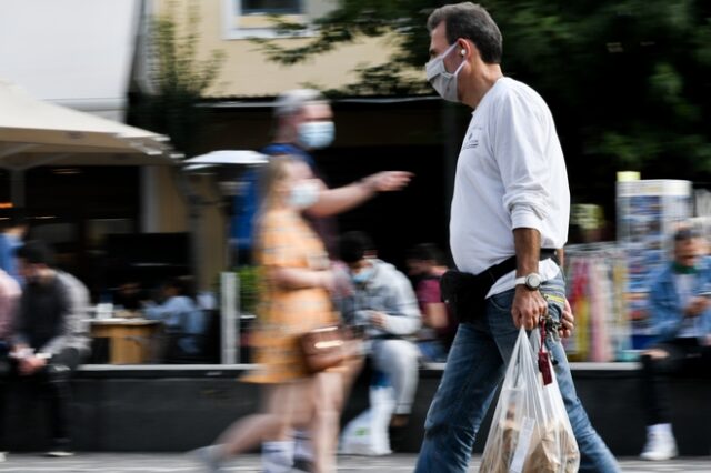 ΠΟΥ για υφασμάτινες μάσκες: Αποτελεσματικές και για το νέο στέλεχος