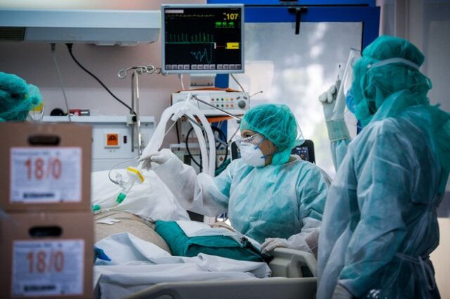 Κορονοϊός: Ξεπέρασαν τις 200 οι νοσηλείες σε ΜΕΘ στη Θεσσαλονίκη – Έρχονται νέα μέτρα