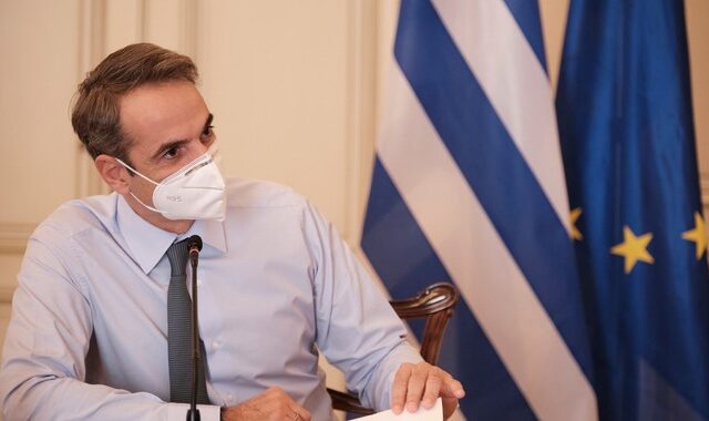 Μητσοτάκης: Όσοι γιατροί υπηρετούν με συμβάσεις ορισμένου χρόνου στις ΜΕΘ θα μονιμοποιηθούν