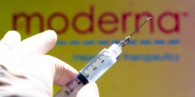 Εμβόλιο κορονοϊού: Συμφωνία Κομισιόν με Moderna για 160 εκατομμύρια δόσεις