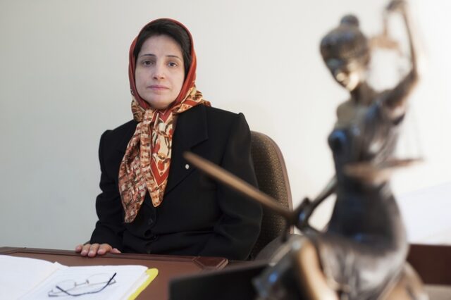 Ιράν: Προσωρινή αποφυλάκιση της Νασρίν Σοτουντέχ μετά από απεργία πείνας