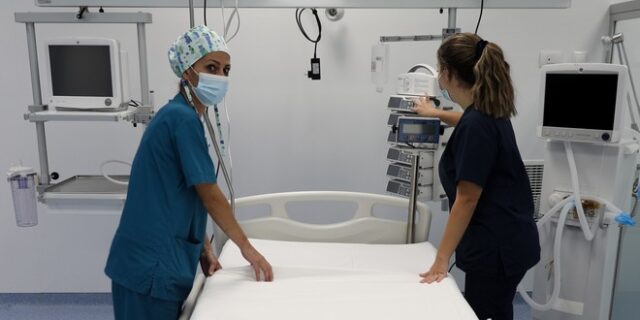 Νοσηλεύτριες μεταβαίνουν εθελοντικά στη Θεσσαλονίκη