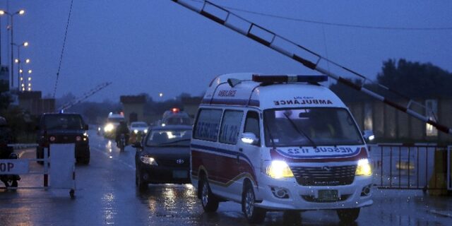 Πακιστάν: 22 καλεσμένοι σε γάμο σκοτώθηκαν σε τροχαίο με τρίκυκλο