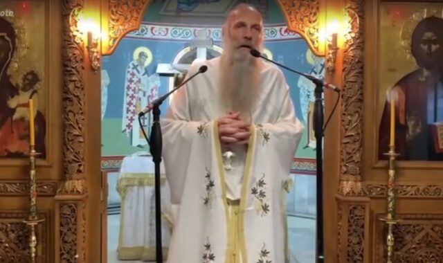 Κορονοϊός: Παραληρηματικό κήρυγμα ιερέα-αρνητή του ιού στη Θεσσαλονίκη