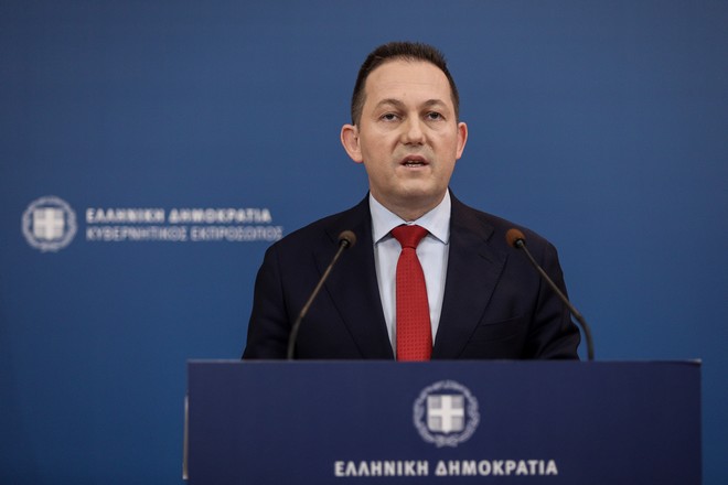 Πέτσας: ”Ο ΣΥΡΙΖΑ καταψήφισε τη μείωση των ασφαλιστικών εισφορών”