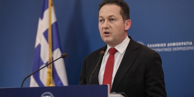 Πέτσας: Η αμφισβήτηση των επίσημων στοιχείων βλάπτει την κοινή προσπάθεια
