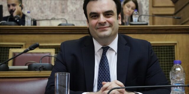 Πιερρακάκης: Πάνω από 1,5 εκ. συμπολίτες μας έχουν εμβολιαστεί με τουλάχιστον μια δόση