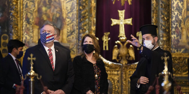 Ο  Πομπέο επισκέπτεται την Κωνσταντινούπολη χωρίς να συναντήσει Τούρκους αξιωματούχους