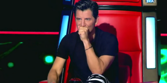 The Voice: Ο Ρουβάς γύρισε και τελικά δεν ήθελε να διεκδικήσει τον παίκτη