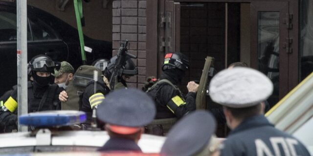 Ρωσία: 16 νεκροί από τη σύγκρουση ενός μινιμπάς και δύο φορτηγών