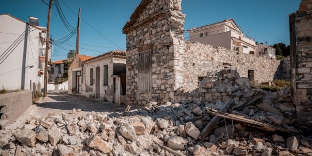 Λέκκας: Περίπου 10.000 οι επικίνδυνες κατασκευές στην Ελλάδα- 300 σπίτια με πρόβλημα στη Σάμο