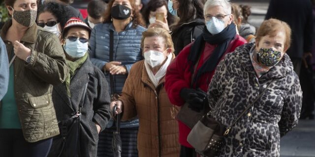 Κορονοϊός-Ισπανία: Νέα ύφεση με 38.273 κρούσματα από την Παρασκευή