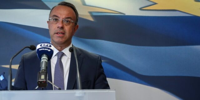 Σταϊκούρας: Σενάριο για άνοιγμα της οικονομίας στα τέλη Μαρτίου