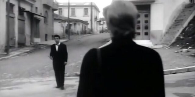 “Ξετραχηλισμένο γύναιο”: 5 πράγματα που πρέπει να ξέρεις για τη θρυλική Στέλλα