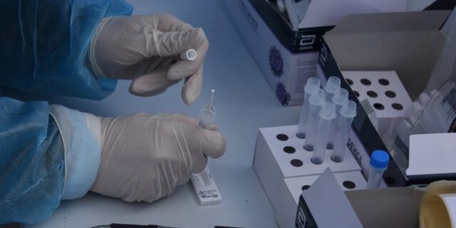 ΕΟΔΥ: Πού θα γίνονται τη Δευτέρα δωρεάν rapid test