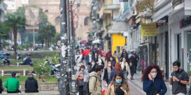 Η Θεσσαλονίκη απαιτεί απαντήσεις για τα μοιραία λάθη με τον κορονοϊό