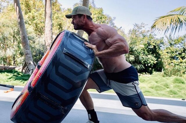 Chris Hemsworth: Το επικό τρολάρισμα του Chris Pratt στη φωτογραφία του “Thor”