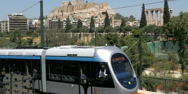 Επανέναρξη των δρομολογίων του τραμ από και προς το Σύνταγμα
