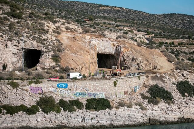 Τρύπες του Καραμανλή: Παραδίδεται στην κυκλοφορία το ρεύμα προς Σούνιο