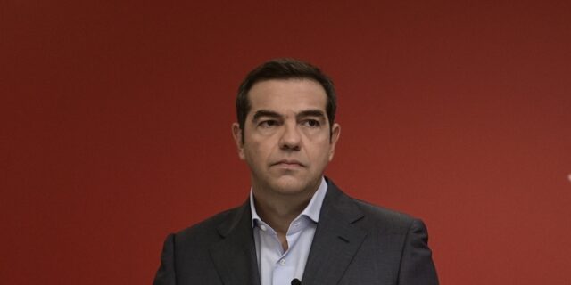 Tσίπρας για προνακριτική: “Η κυβέρνηση προοσέκρουσε με φόρα στην αλήθεια και έσπασε τα μούτρα της”