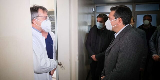 Τσίπρας: Σοκαριστικές οι περιγραφές των εργαζομένων στο νοσοκομείο Δράμας