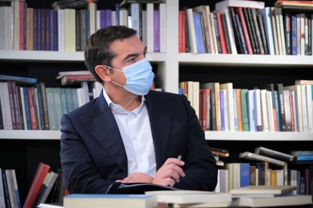 Τσίπρας: Δίκαιο αίτημα να ανοίξουν τα βιβλιοπωλεία