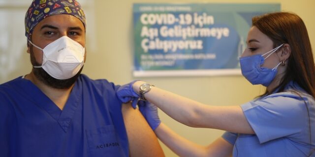 Τουρκία: 9.877 νέα κρούσματα, 193 θάνατοι από τον κορονοϊό το τελευταίο 24ωρο